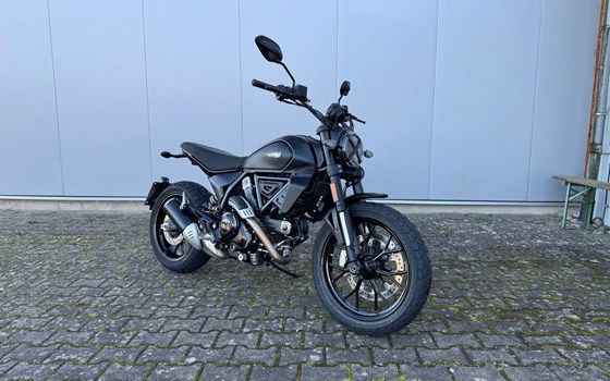 Gebrauchtmotorrad Ducati Scrambler Icon Dark - Bild 1