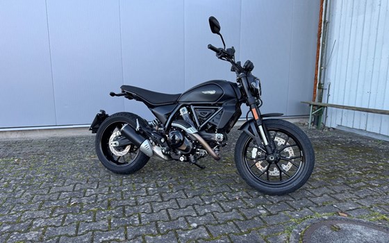 Gebrauchtmotorrad Ducati Scrambler Icon Dark - Bild 2