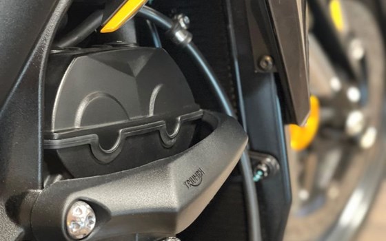 Gebrauchtmotorrad Triumph Street Triple RS - Bild 4