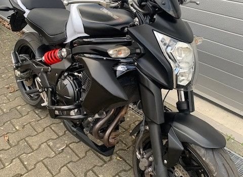 Gebrauchtmotorrad Kawasaki ER-6n - Bild 4