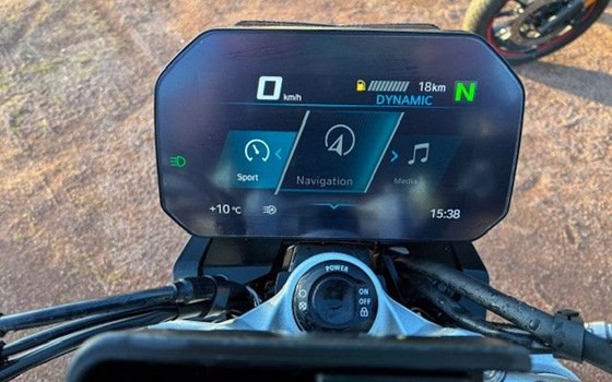 Gebrauchtmotorrad BMW F 900 R - Bild 8