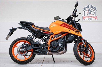 KTM 390 Duke