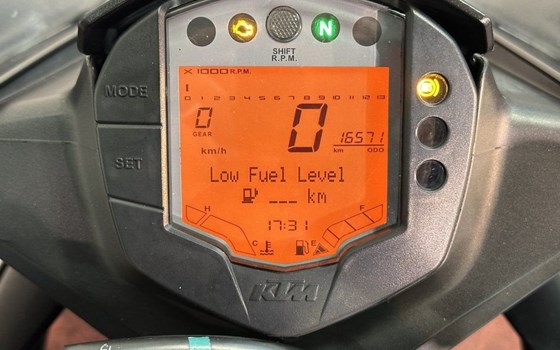 Gebrauchtmotorrad KTM RC 125 - Bild 13