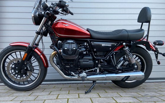 Gebrauchtmotorrad Moto Guzzi V9 Bobber Centenario - Bild 4