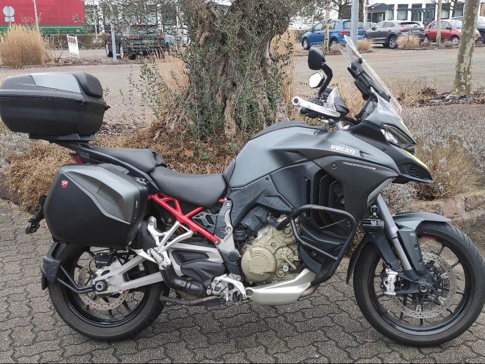 Ducati Multistrada V4 S