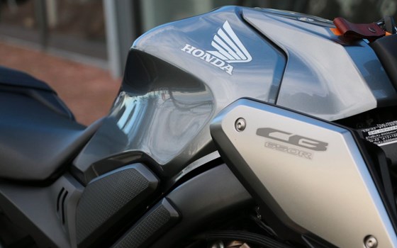 Gebrauchtmotorrad Honda CB650R - Bild 10