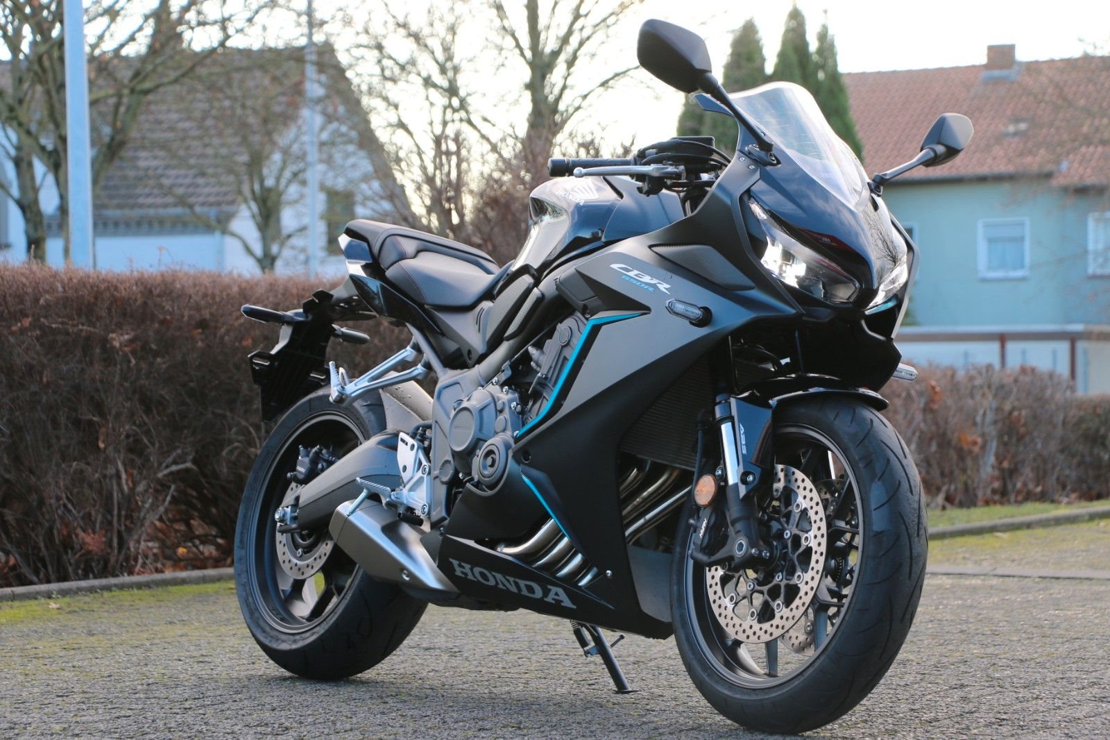 Honda CBR650R