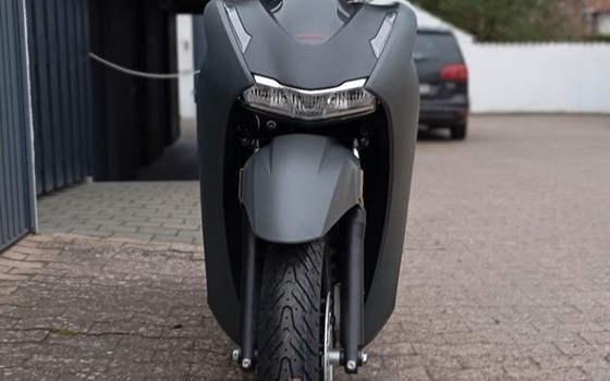 Neufahrzeug Honda SH350i - Bild 5