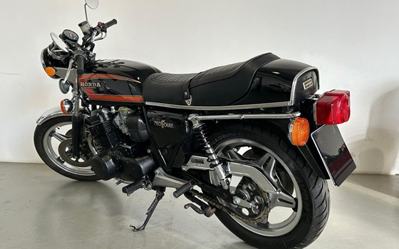 Gebrauchtmotorrad Honda CB 750 - Bild 4