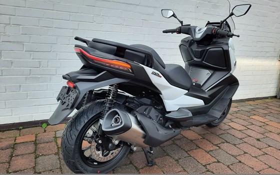 Neufahrzeug Voge SR4 350i ABS - Bild 11