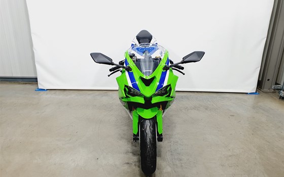 Gebrauchtmotorrad Kawasaki Ninja ZX-6R 40th Anniversary Edition - Bild 9