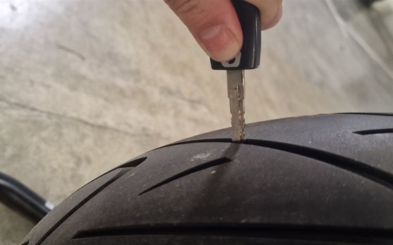 Gebrauchtmotorrad Ducati Monster S4RS - Bild 9