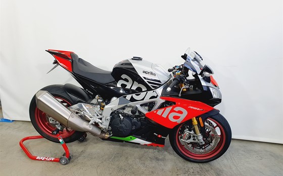 Gebrauchtmotorrad Aprilia RSV4 RF - Bild 4