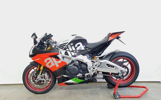 Gebrauchtmotorrad Aprilia RSV4 RF - Bild 7
