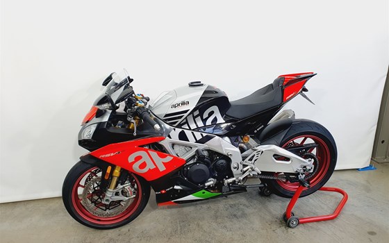 Gebrauchtmotorrad Aprilia RSV4 RF - Bild 8