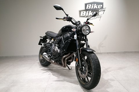 Mittelklasse Naked Bikes für jedes Budget!