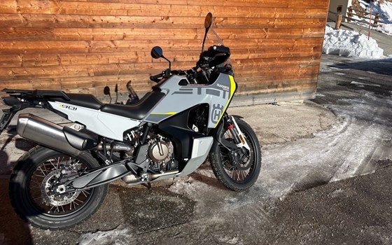 Gebrauchtmotorrad Husqvarna Norden 901 - Bild 2