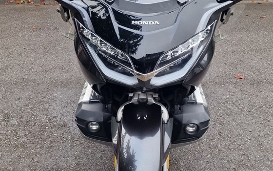 Gebrauchtmotorrad Honda GL 1800 Goldwing Tour DCT - Bild 3