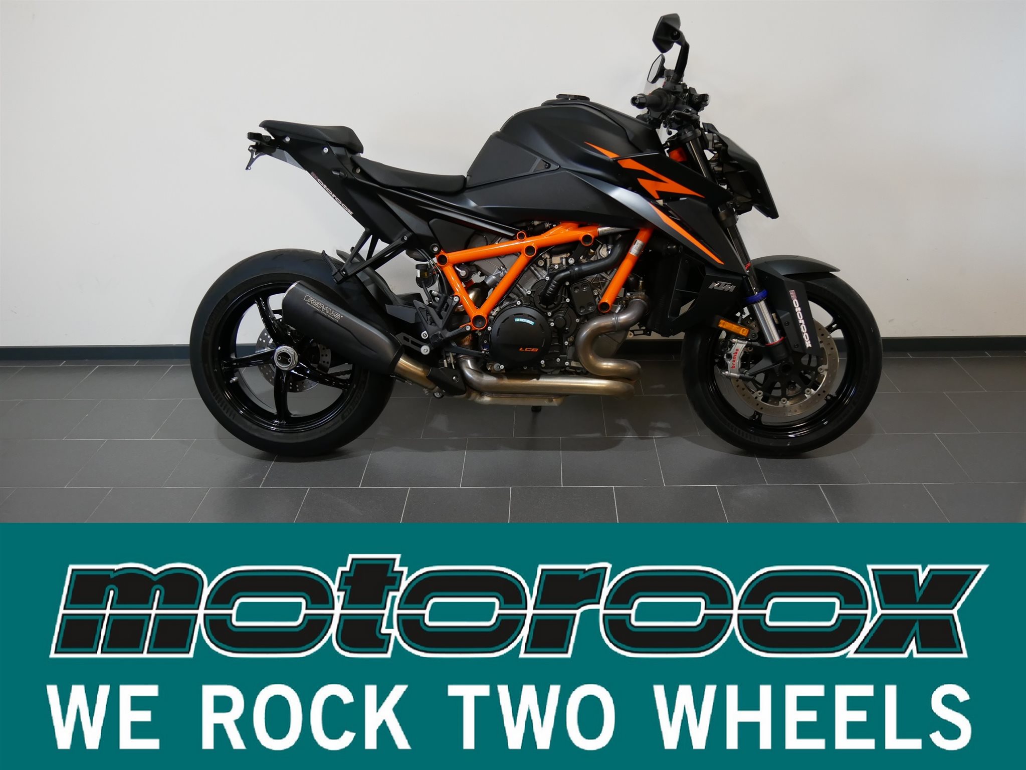 KTM 1390 Super Duke R EVO