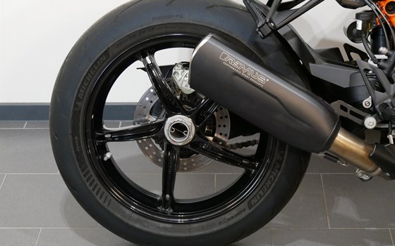 Gebrauchtmotorrad KTM 1390 Super Duke R EVO - Bild 10