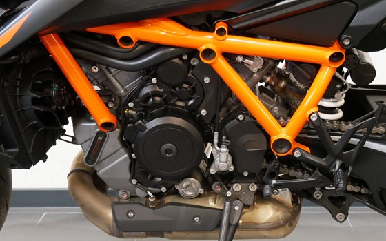 Gebrauchtmotorrad KTM 1390 Super Duke R EVO - Bild 8