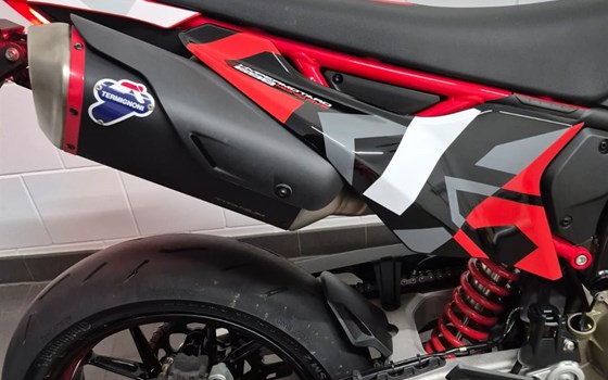 Gebrauchtmotorrad Ducati Hypermotard 698 Mono RVE - Bild 8