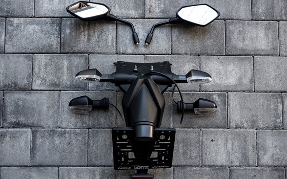 Gebrauchtmotorrad Kawasaki Z 750R - Bild 5