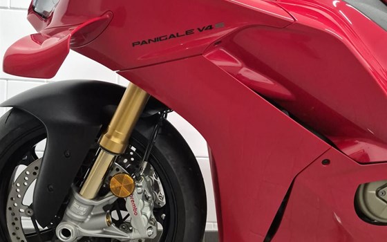 Gebrauchtmotorrad Ducati Panigale V4 S - Bild 16