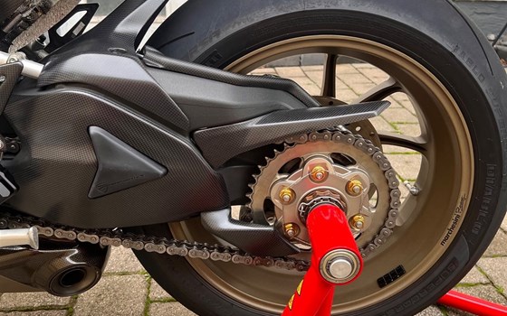 Gebrauchtmotorrad Ducati 1199 Panigale R - Bild 8