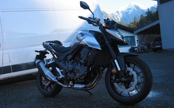 Gebrauchtmotorrad Honda CB750 Hornet - Bild 1