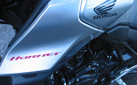 Gebrauchtmotorrad Honda CB750 Hornet - Bild 8