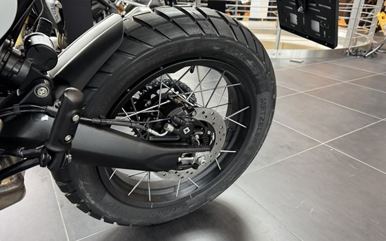 Gebrauchtmotorrad Triumph Scrambler 400 XC - Bild 6