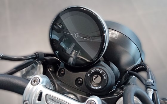 Neufahrzeug Triumph Speed Twin 900 - Bild 8