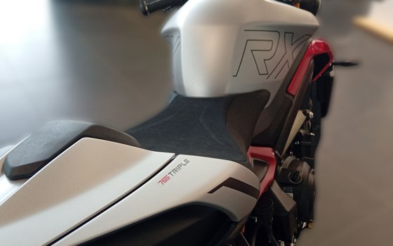 Neufahrzeug Triumph Street Triple 765 RX - Bild 10