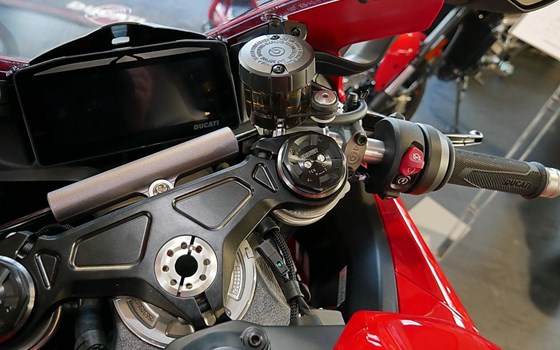 Neufahrzeug Ducati Panigale V4 - Bild 10