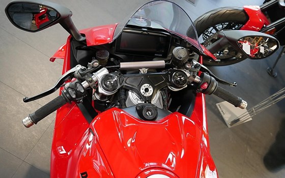 Neufahrzeug Ducati Panigale V4 - Bild 9