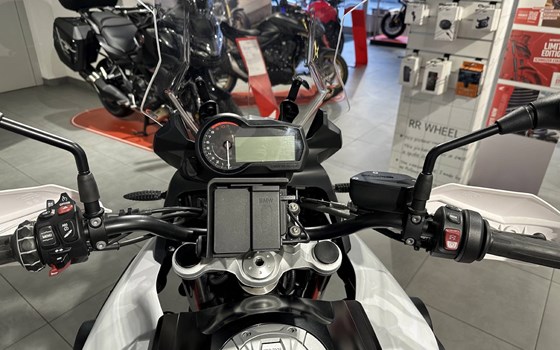 Motorrad Occasion BMW F 750 GS - Bild 10