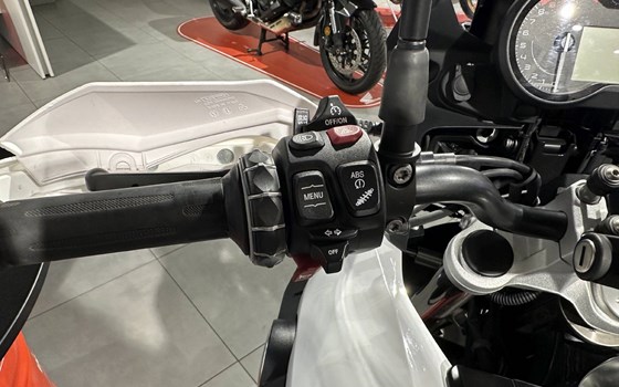 Motorrad Occasion BMW F 750 GS - Bild 11