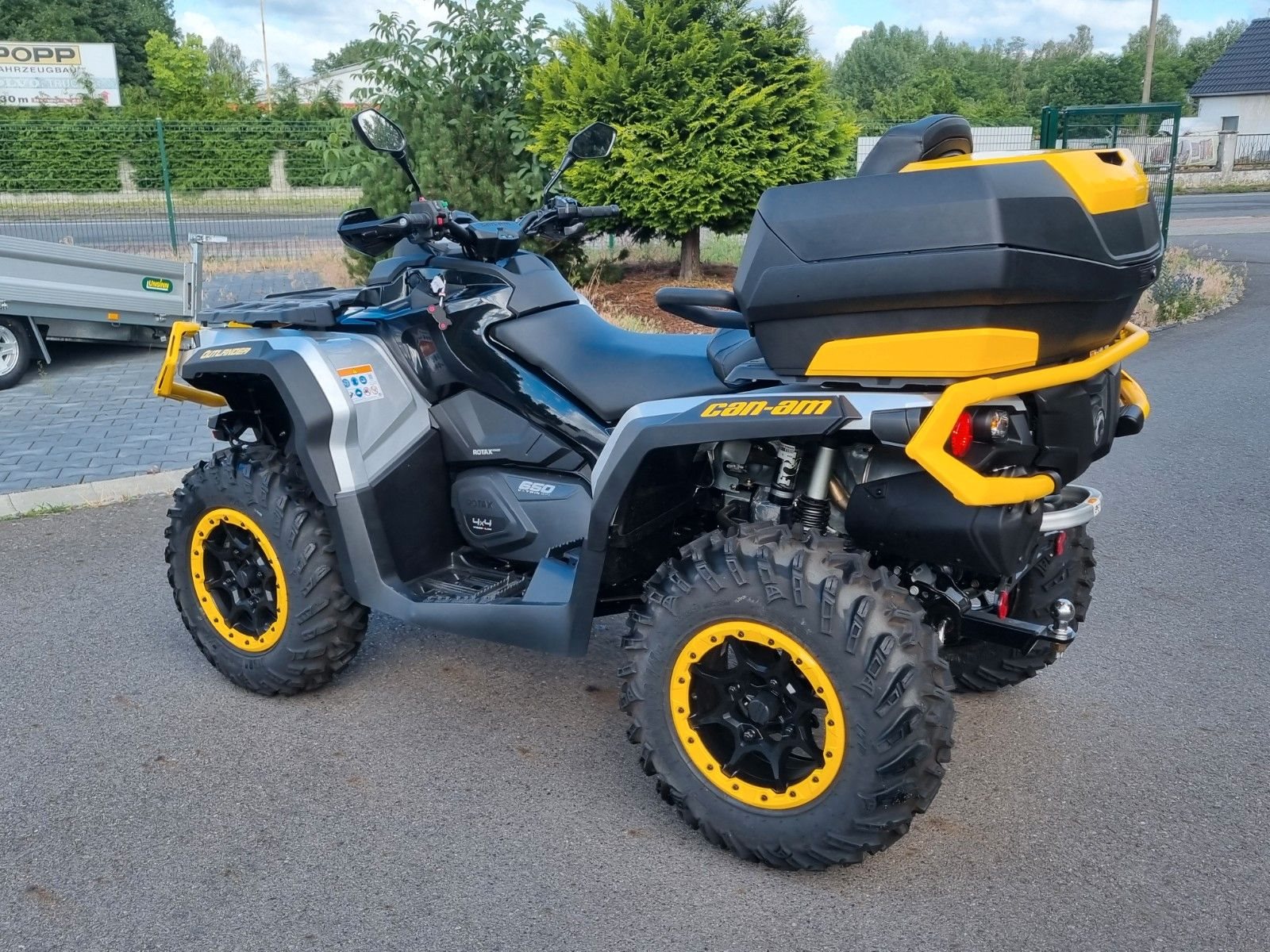 Can-Am Outlander Max 650 XT-P