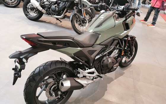 Gebrauchtmotorrad Honda NC750X DCT - Bild 3