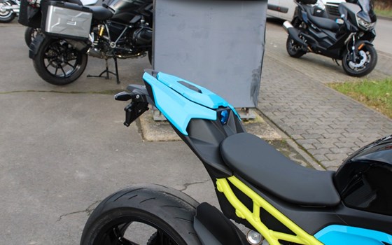 Gebrauchtmotorrad BMW S 1000 R - Bild 7