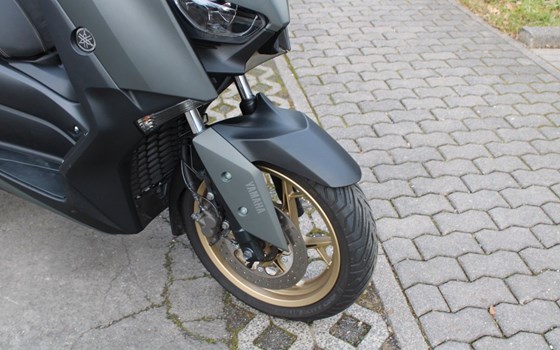 Gebrauchtmotorrad Yamaha XMAX 300 Tech MAX - Bild 10