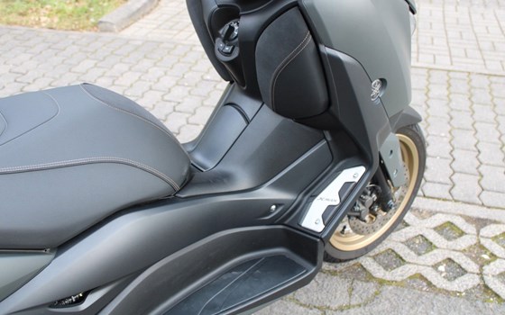 Gebrauchtmotorrad Yamaha XMAX 300 Tech MAX - Bild 8