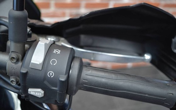 Gebrauchtmotorrad Kawasaki Versys 1000 SE - Bild 7