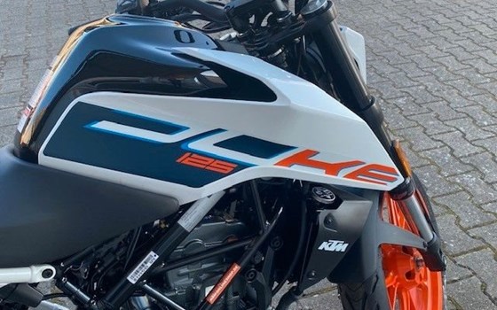 Gebrauchtmotorrad KTM 125 Duke - Bild 5