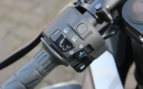 Neufahrzeug Kawasaki Ninja 125 - Bild 11