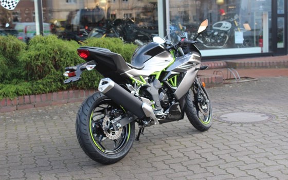 Neufahrzeug Kawasaki Ninja 125 - Bild 3