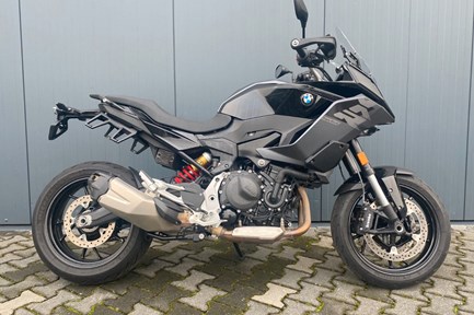 BMW F 900 XR