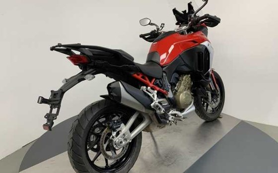 Gebrauchtmotorrad Ducati Multistrada V4 - Bild 3