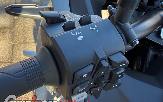 Gebrauchtmotorrad Honda NT1100 DCT - Bild 16